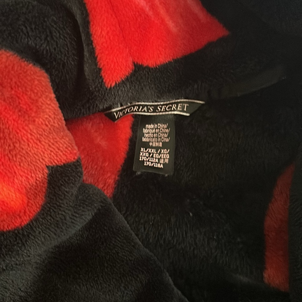 Victoria’s Secret Robe - Picture 2 of 2